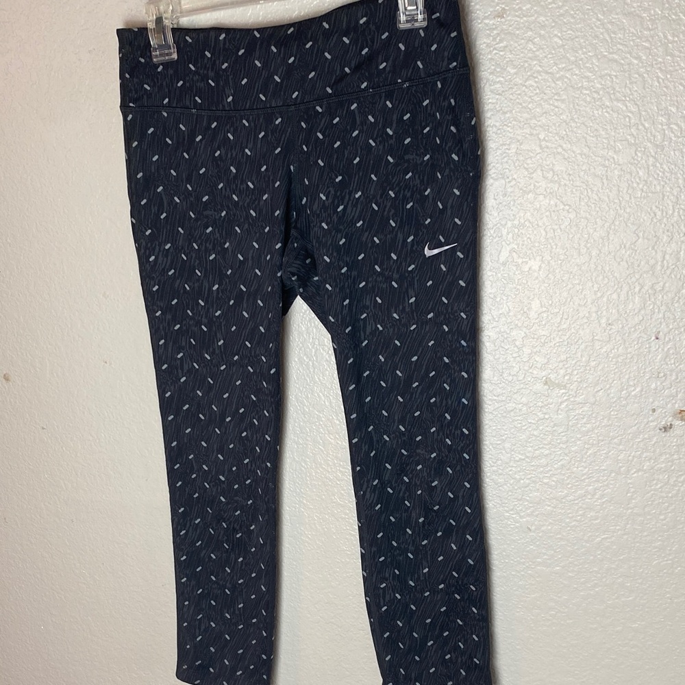 Nike Women's Black Patterned Leggings